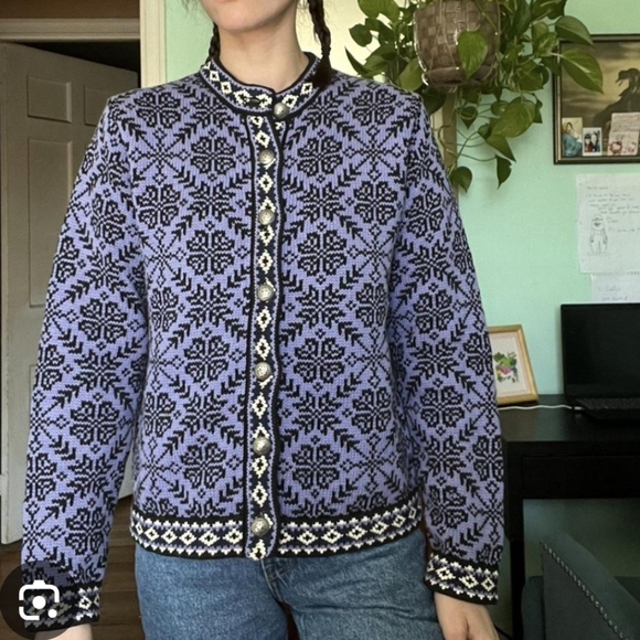 L.L. Bean Vintage Nordic Fair Isle Lavender and Black Cardigan SZ.XL - Picture 2 of 7